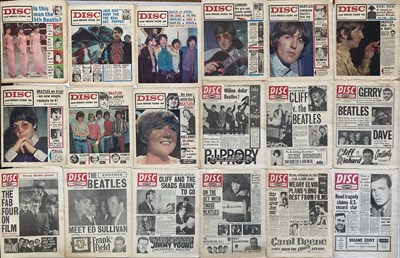 Lot 94 - MUSIC MAGAZINES - 1960S AND 1970S INC NME / RECORD MIRROR ETC.