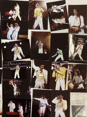 Lot 116 - QUEEN CONCERT PHOTOGRAPHS