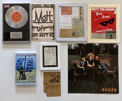 Lot 126 - MOTT THE HOOPLE - AYLESBURY FRIARS FLYER / TICKETS / SIGNED ITEMS.