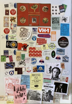 Lot 151 - ROCK, PUNK AND POP BADGE COLLECTION.