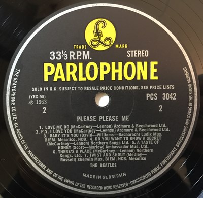 Lot 17 - THE BEATLES - PLEASE PLEASE ME LP (UK 5TH STEREO - PCS 3042)