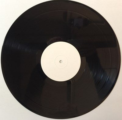 Lot 26 - JOHN LENNON - MIND GAMES LP (ORIGINAL UK WHITE LABEL TEST PRESSING)