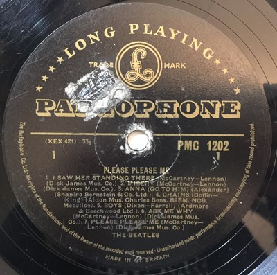 Lot 34 - THE BEATLES - PLEASE PLEASE ME (MONO 'BLACK AND GOLD' ORIGINAL PMC 1202 - 'STARTER' COPY)