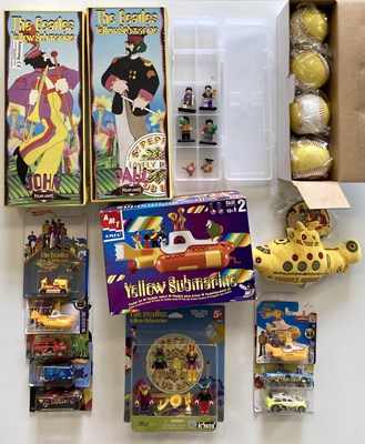 Lot 142 - THE BEATLES ASSORTED TOYS.