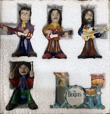 Lot 165 - THE BEATLES 60s MEMORABILIA.