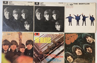 Lot 95 - THE BEATLES - STUDIO LPs (WITH CLEAN 1ST 'BLACK AND GOLD' MONO PLEASE PLEASE ME)