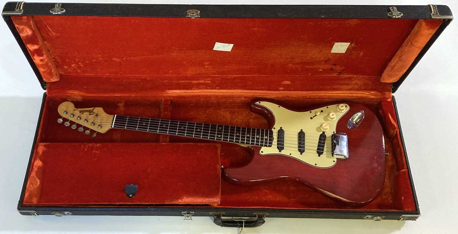 Lot 35 - 1963 FENDER STRATOCASTER.