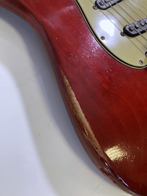 Lot 35 - 1963 FENDER STRATOCASTER.