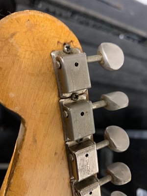 Lot 35 - 1963 FENDER STRATOCASTER.