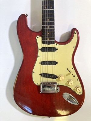Lot 35 - 1963 FENDER STRATOCASTER.