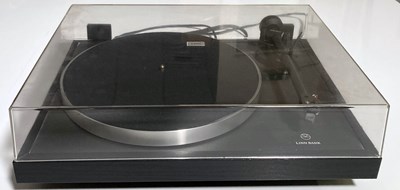Lot 3 - LINN BASIK TURNTABLE WITH AKITO TONEARM.