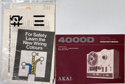 Lot 5 - AKAI 4000D REEL TO REEL PLAYER IN BOX WITH SPEAKERS.