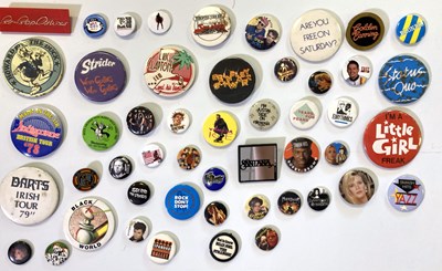 Lot 152 - ROCK AND POP BADGES. 169BA0-002