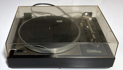 Lot 4 - LINN LP12 SONDEK TURNTABLE.