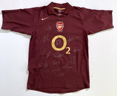 Lot 135 - ARSENAL SIGNED SHIRT.