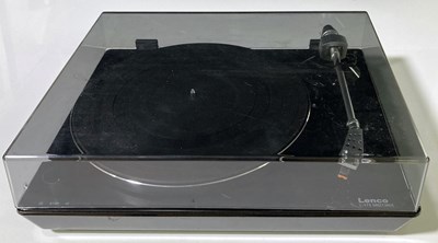 Lot 6 - LENCO L-175 TURNTABLE.