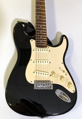 Lot 78 - ELECTRIC GUITARS AND A BASS.