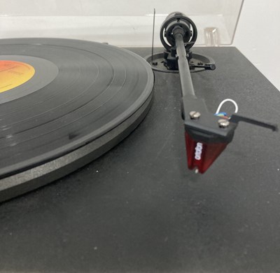 Lot 29 - HIFI SET UP WITH TURNTABLE.