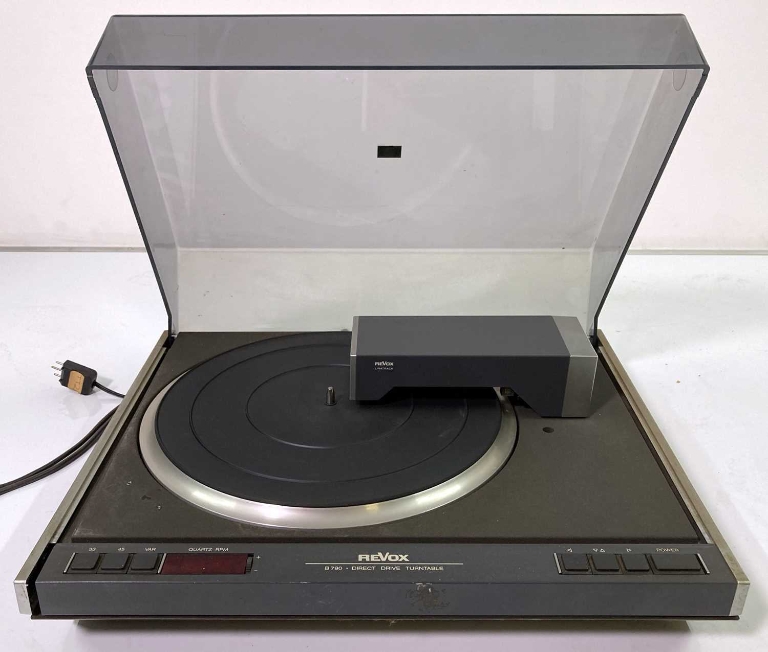 Lot 37 - REVOX B790 DIRECT DRIVE TURNTABLE