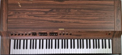 Lot 52 - YAMAHA ELECTRONIC PIANO CP-30.