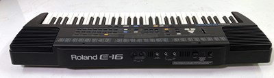 Lot 60 - ROLAND E-16 INTELLIGENT SYNTHESIZER W/ KINSMAN CASE.