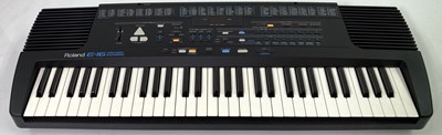 Lot 60 - ROLAND E-16 INTELLIGENT SYNTHESIZER W/ KINSMAN CASE.