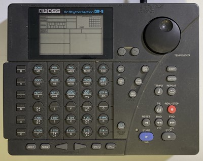 Lot 70 - DR5 DR RHYTHM SECTION DRUM MACHINE WITH MINIDISCS.