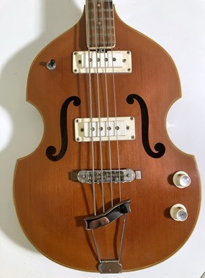 Lot 19A - EKO VIOLIN BASS GUITAR 995.