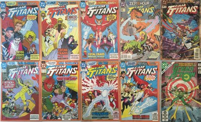 Lot 112 - DC COMICS (TEEN TITANS, TEAM TITANS, WARLOCK, GREEN ARROW).