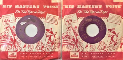 Lot 214 - ELVIS PRESLEY - HOUND DOG/PARALYZED 7" - ORIGINAL UK 'GOLD TEXT' HMV COPIES