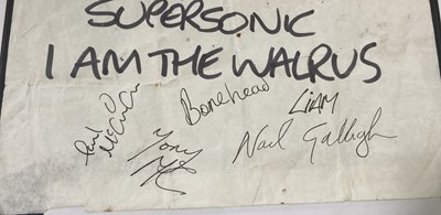 Lot 318 - OASIS - SIGNED SET LIST.