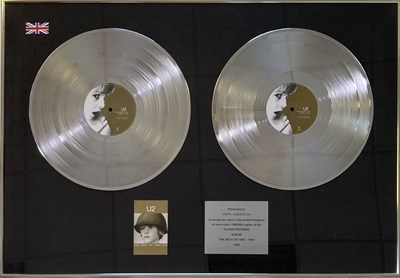 Lot 388 - U2 - BEST OF AWARD.