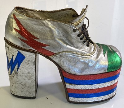 Lot 54 - VINTAGE 1970S ZIGGY STARDUST STYLE PLATFORM SHOES.