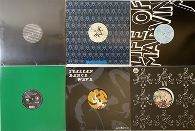Lot 132 - 2015 TO PRESENT DAY - HOUSE / TECHNO 12" ON CONTEMPORARY LABELS.