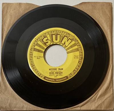 Lot 214 - SUN RECORDS COLLECTION - ELVIS PRESLEY - MYSTERY TRAIN - SUN 223.