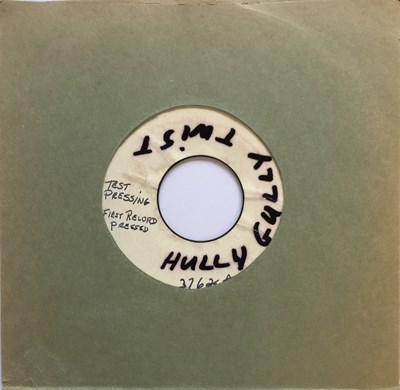 Lot 199 - WAYNE WORLEY & HIS WORLEY BIRDS - TEST PRESSING OF HULLY GULLY - ELBRIDGE