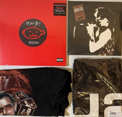 Lot 725 - U2 - LIMITED EDITION LPs PLUS T-SHIRTS