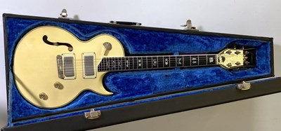 Lot 261 - FRAMUS - JAN AKKERMAN SIGNATURE ELECTRIC