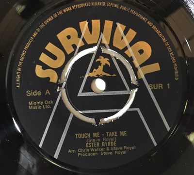 Lot 104 - ESTER BYRDE/ THE SOLID GOLD ORCHESTRA - TOUCH ME-TAKE ME/ TRACKS OF LOVE 7" PROMO (SUR1)