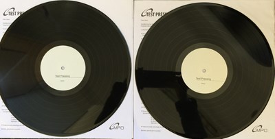 Lot 3 - BUZZCOCKS - LIVE IN LONDON LP (2021 - CHERRY RED BREDD 827)