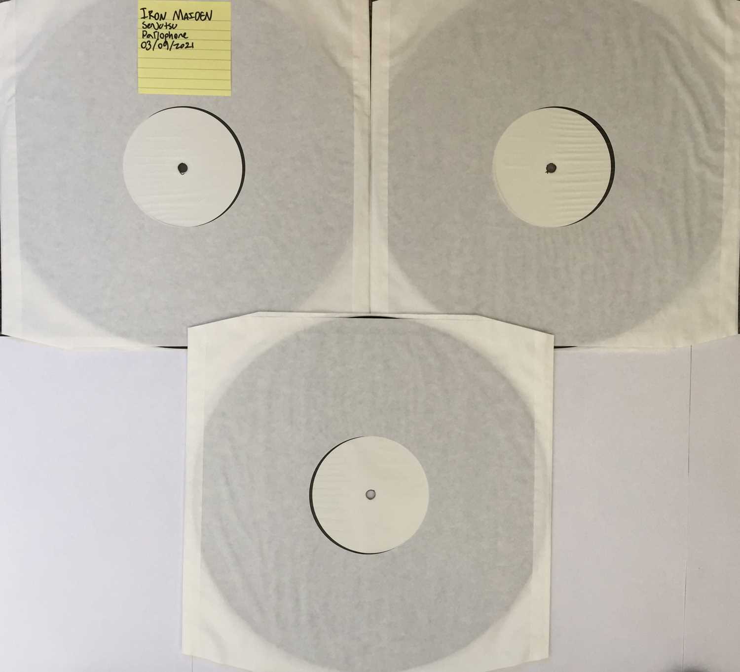 Lot 20 - IRON MAIDEN - SENJUTSU LP (2021 - PARLOPHONE 0190295015916)
