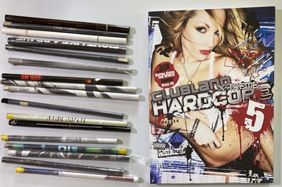 Lot 213 - POSTERS/CANVAS PRINTS