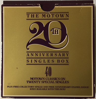 Lot 251 - THE MOTOWN 20TH ANNIVERSARY SINGLES BOX (7" BOX SET SPTMG2 - INCLUDING TMG 1000 AND BADGE)