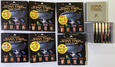 Lot 58 - FILM / SCI-FI MAGAZINES AND COMICS.