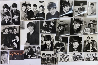 Lot 530 - THE BEATLES - ORIGINAL POSTCARDS AND PHOTOGRAPHS.