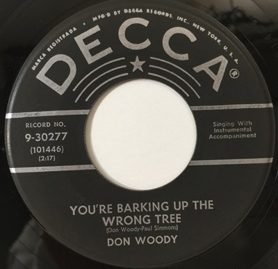 Lot 220 - DON WOODY - YOU'RE BARKING UP THE WRONG TREE 7" (ROCKABILLY - DECCA 9-30277)
