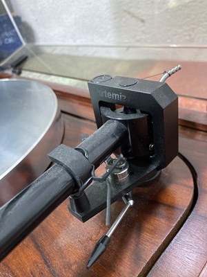 Lot 8 - ROKSAN XERXES TURNTABLE "THE RECORD PLAYER".