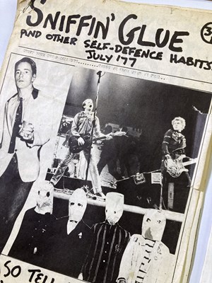 Lot 480 - SNIFFIN' GLUE FANZINES.