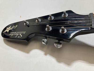Lot 34 - SCHECTER ROBERT SMITH SIGNATURE ULTRACURE IN BLACK PEARL.