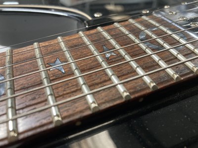 Lot 34 - SCHECTER ROBERT SMITH SIGNATURE ULTRACURE IN BLACK PEARL.